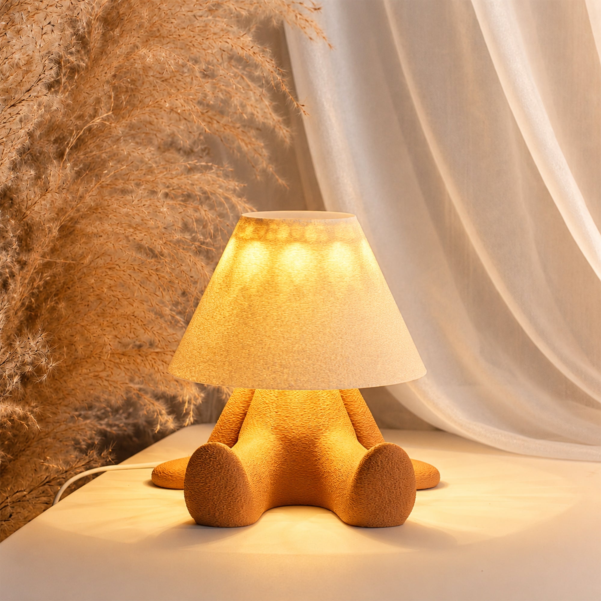 Loopy Lamp - Đèn bàn decor nghệ thuật nhân vật thư giãn