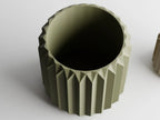 Chậu Cây Tam Giác Gân Lớn – Planter 1