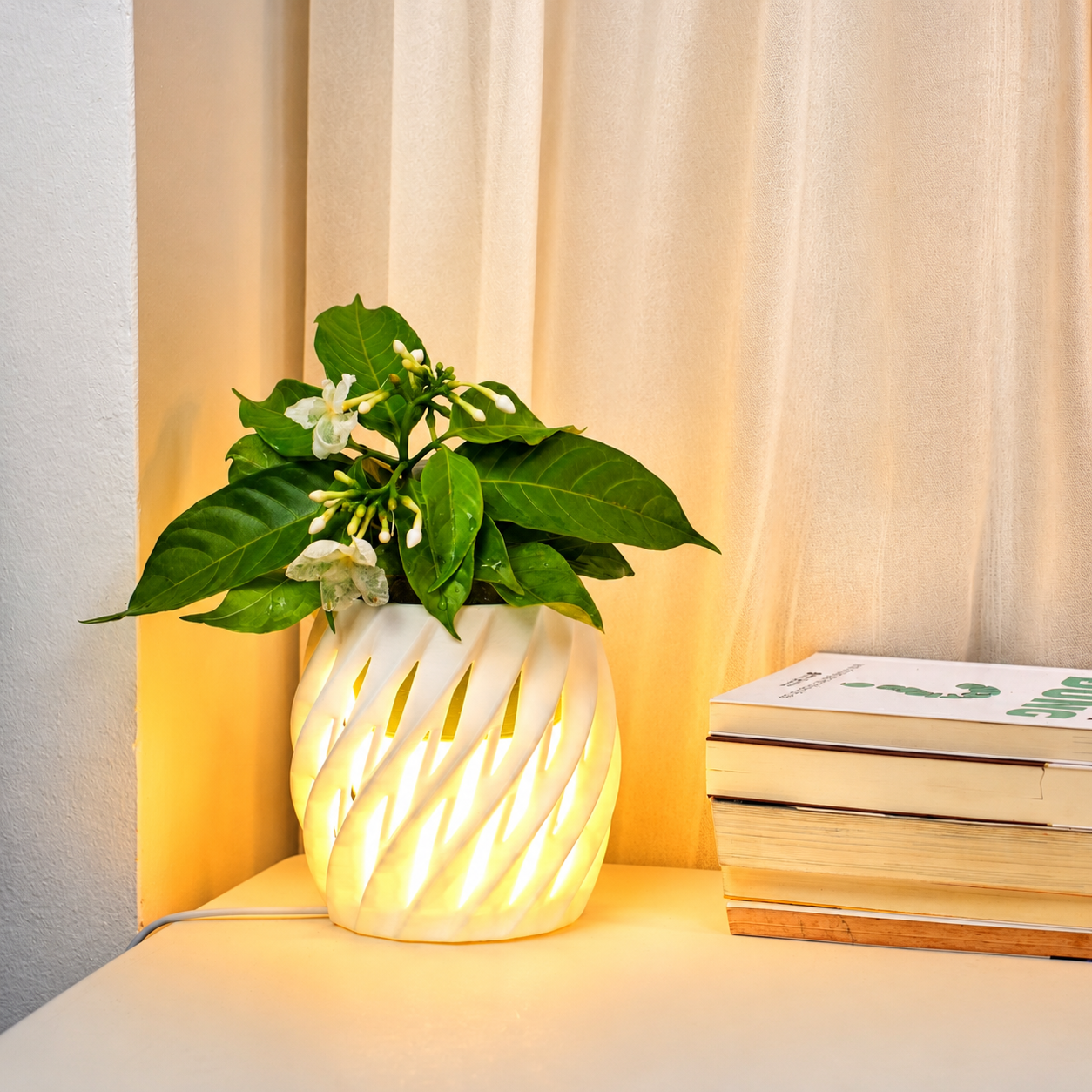 Chậu Cây Decor 3D Tích Hợp Đèn Vàng Ấm